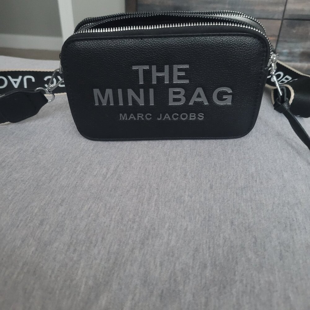 Marc Jacobs mini bag
